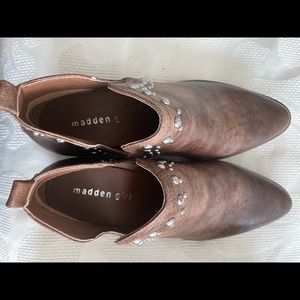 Madden Girl booties size 8.5